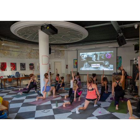 ❋ October ❋ Yoga Brunch by Soberhood Budapest at Dugattyus ❋